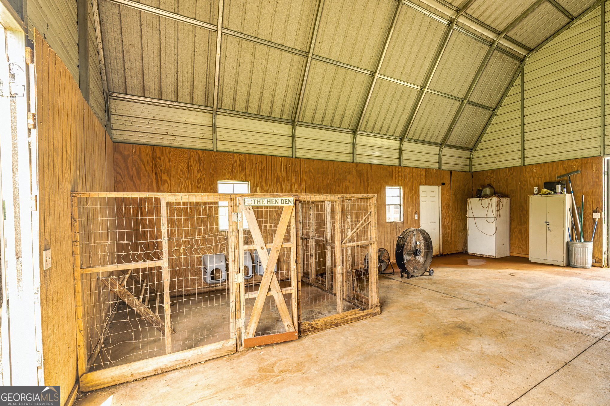 941 Highway 16 Newnan, GA 30263 - Photo 33 of 43 a view of a room with wooden floor