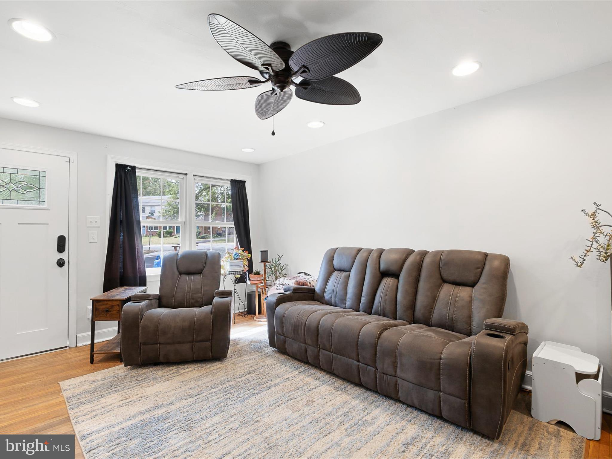 302 Tindall Road Wilmington, DE 19805 - Photo 3 of 19