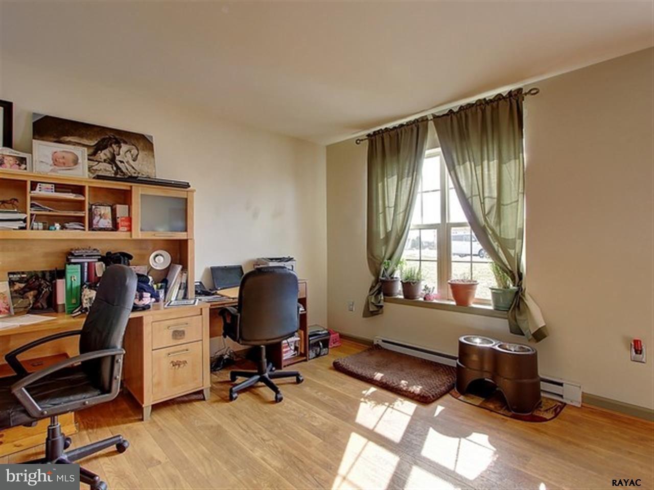 2992 Rainbow Road Dover, PA 17315 - Photo 5 of 22 Gallery Image 5