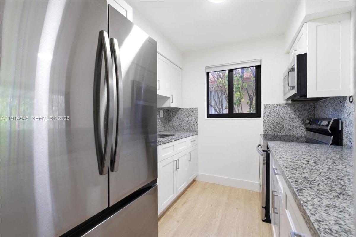 3520 Southwest 25th Street Miami, FL 33133 - Photo 16 of 61