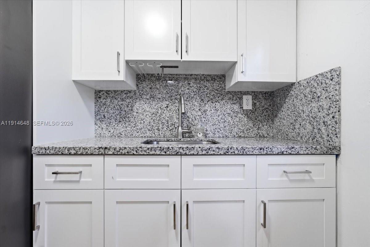 3520 Southwest 25th Street Miami, FL 33133 - Photo 17 of 61