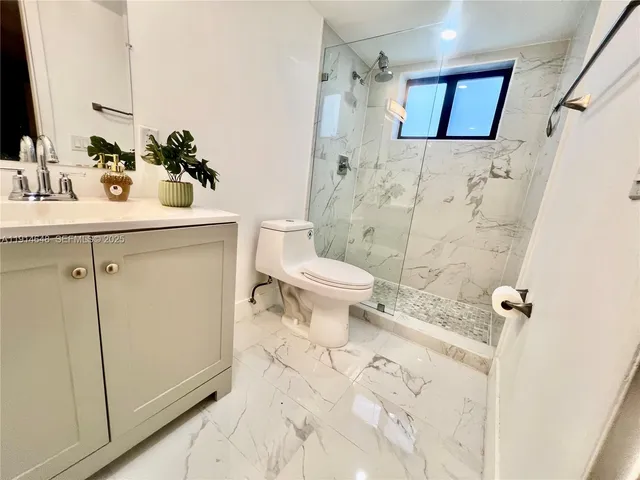 $1,335,000 | 3520 Southwest 25th Street, Miami, FL 33133