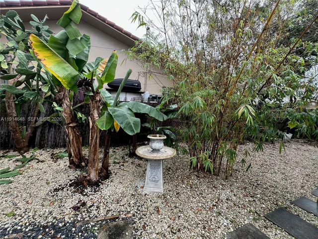 $1,275,000 | 3520 Southwest 25th Street, Miami, FL 33133