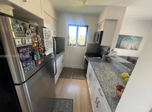 $1,335,000 | 3520 Southwest 25th Street, Miami, FL 33133
