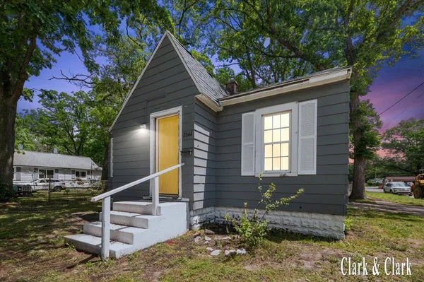 $97,900 | 2044 Wood Street, Muskegon, MI 49444
