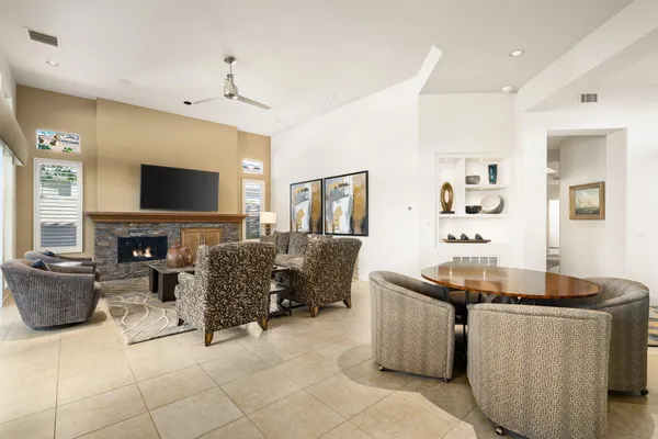 $3,200 | 293 Desert Holly Drive, Palm Desert, CA 92211