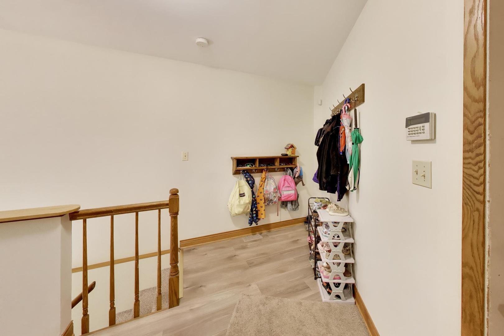 1104 Nottingham Lane Elgin, IL 60120 - Photo 32 of 59