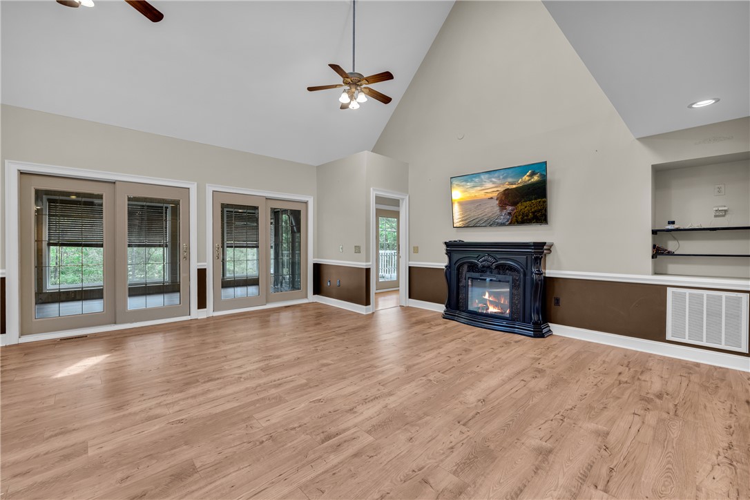 189 Beaver Lake Road West Union, SC 29696 - Photo 17 of 50