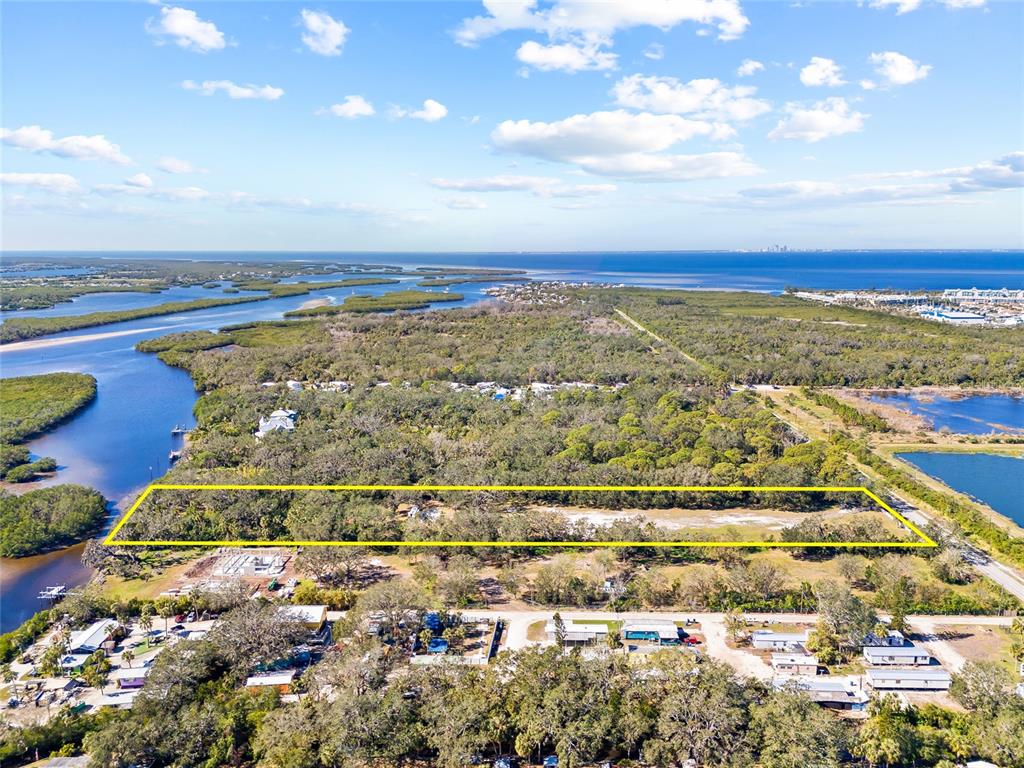 2312 West Shell Point Road Ruskin, FL 33570 - Photo 2 of 43 a view of an ocean