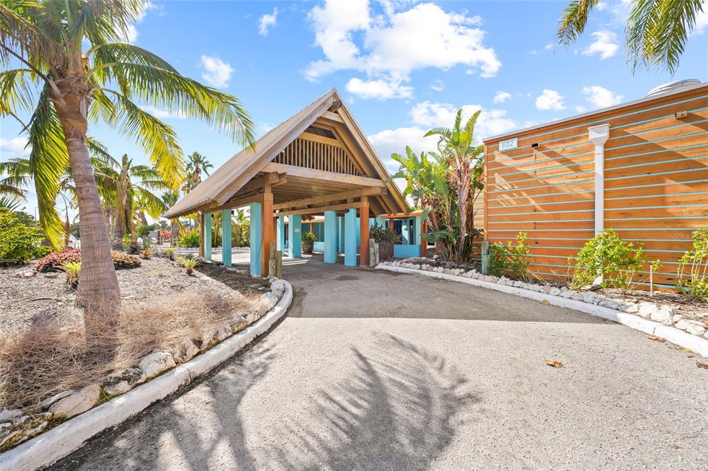 2312 West Shell Point Road Ruskin, FL 33570 - Photo 29 of 43 a view of outdoor space and porch
