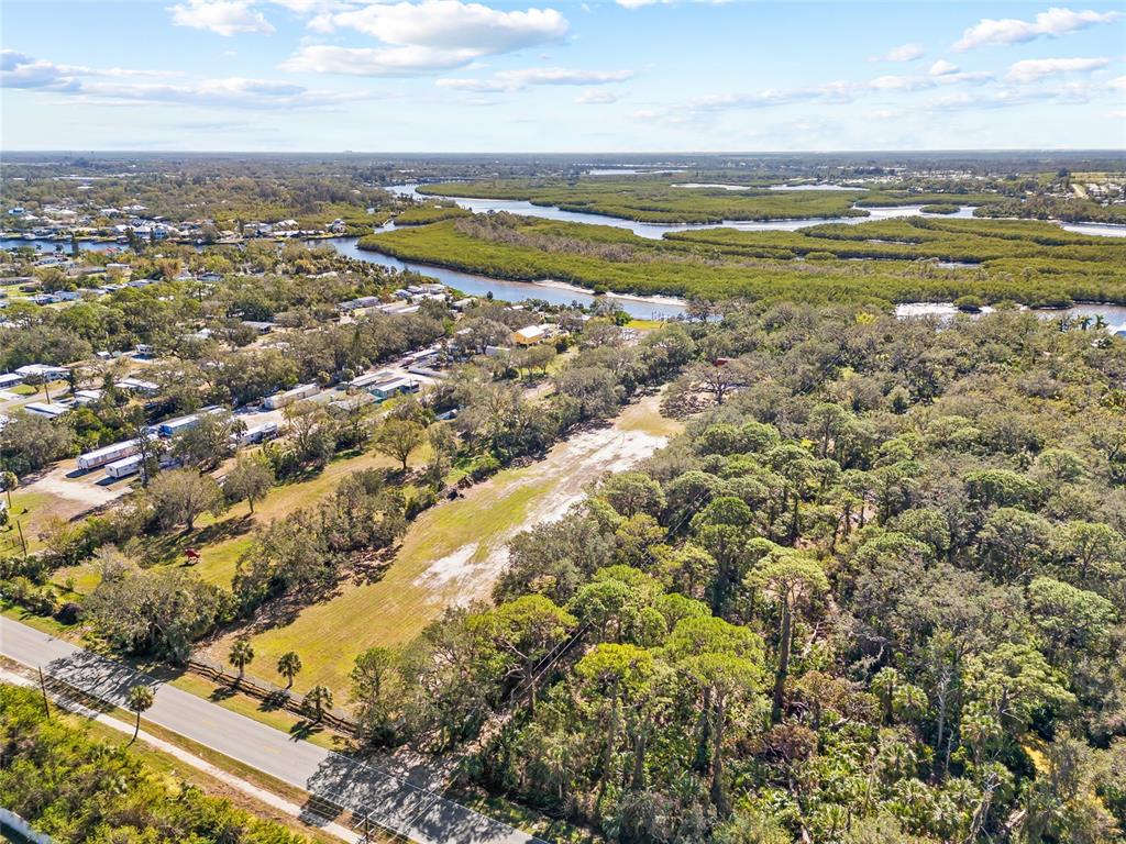 2312 West Shell Point Road Ruskin, FL 33570 - Photo 33 of 43 a view of a city with ocean view