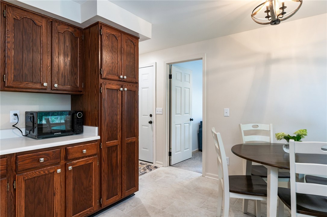 706 Close Circle Webster, NY 14580 - Photo 13 of 30