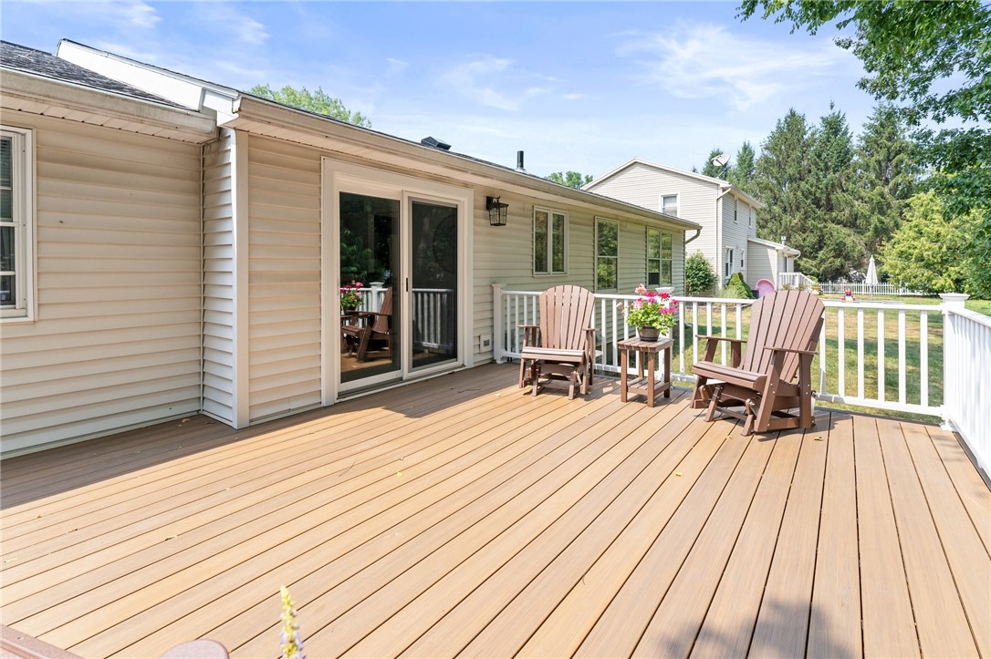 706 Close Circle Webster, NY 14580 - Photo 25 of 30