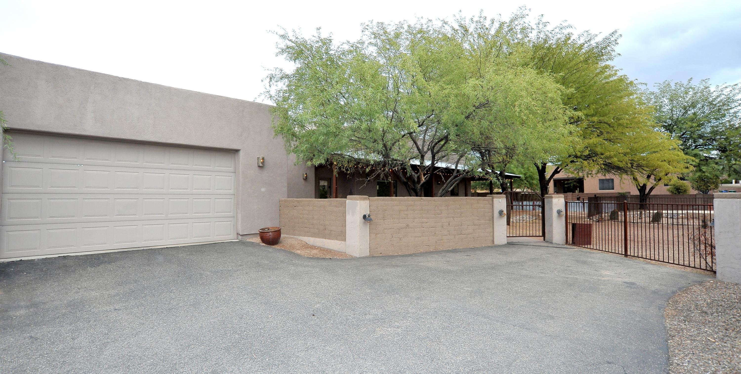 11655 East Tanque Verde Road Tucson, AZ 85749 - Photo 10 of 43 Gallery Image 10