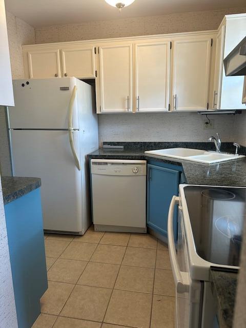 1947 Southwest Palm City Road, Unit G Stuart, FL 34994 - Photo 5 of 43 5