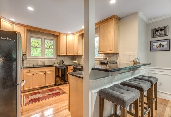 32 Roosevelt Road, Unit 32 Lexington, MA 02421 - Photo 7 of 27