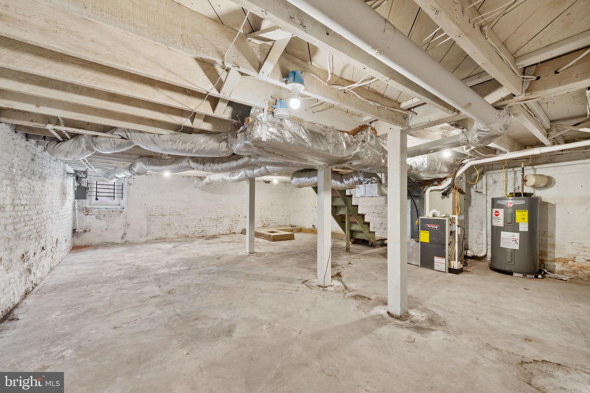 4021 Park Heights Avenue Baltimore, MD 21215 - Photo 28 of 32 a view of a room with wooden floor