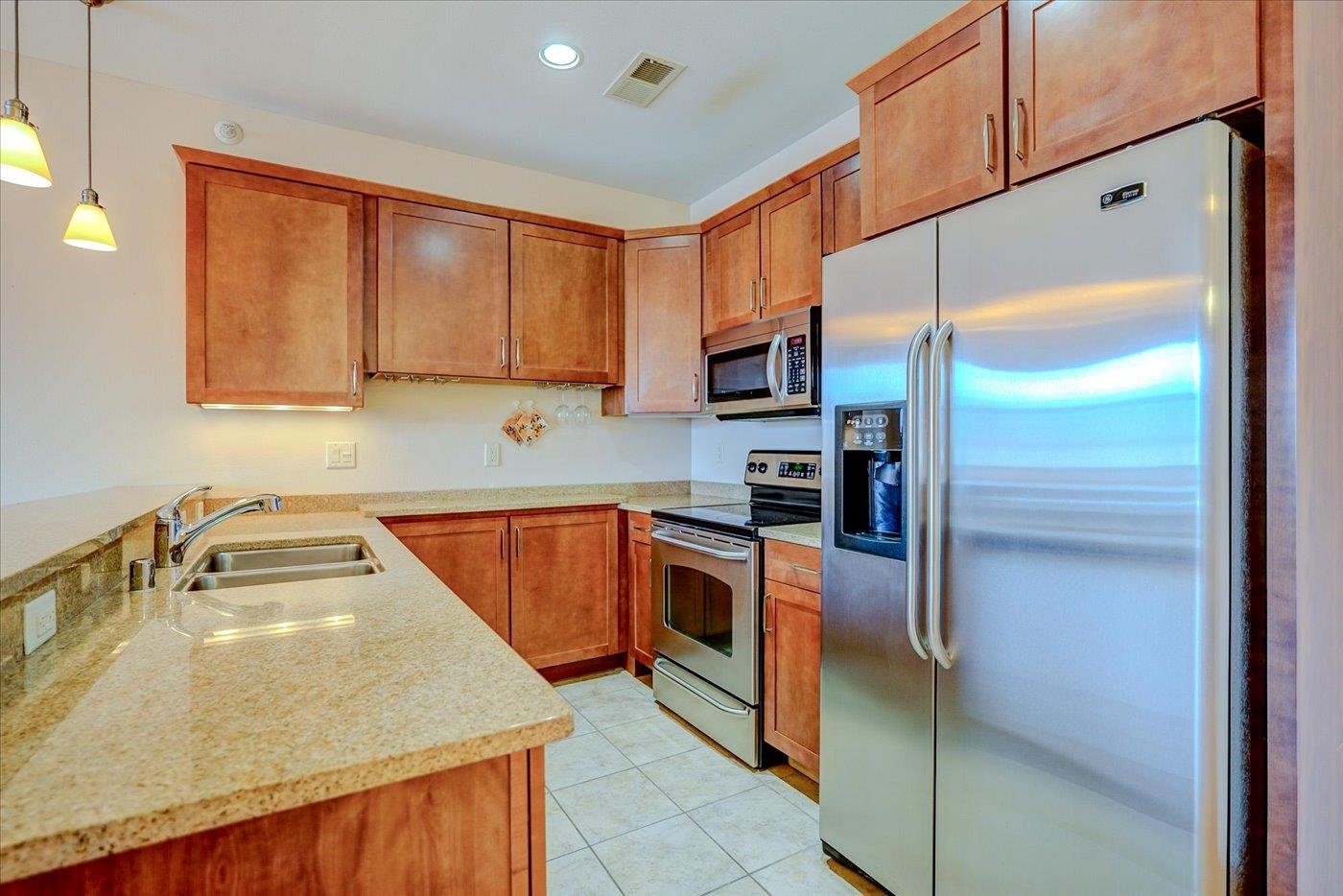 808 Williamson Street, Unit 406 Madison, WI 53703 - Photo 15 of 28