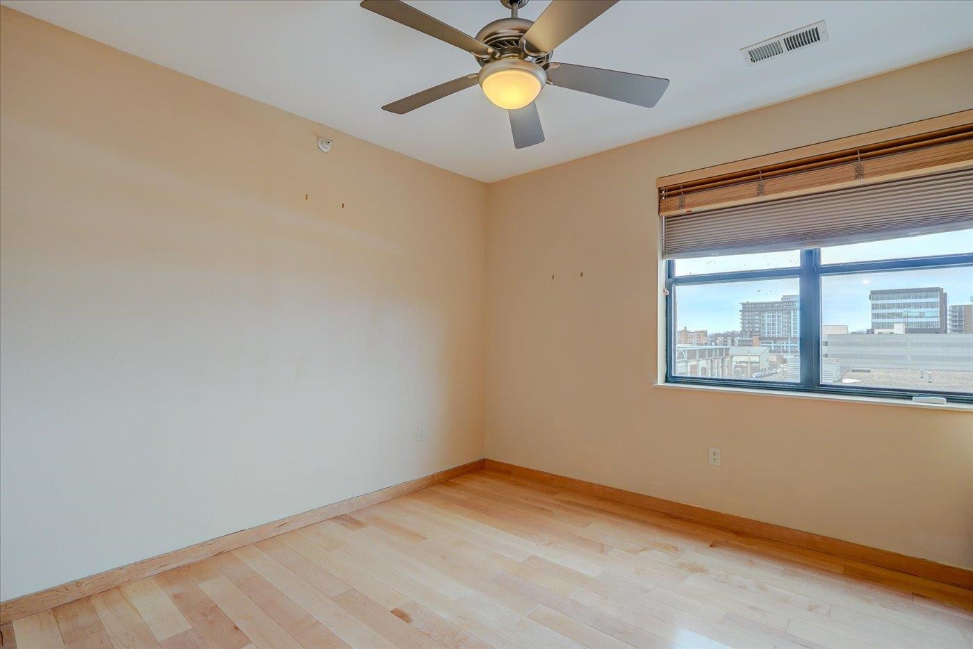 808 Williamson Street, Unit 406 Madison, WI 53703 - Photo 20 of 28