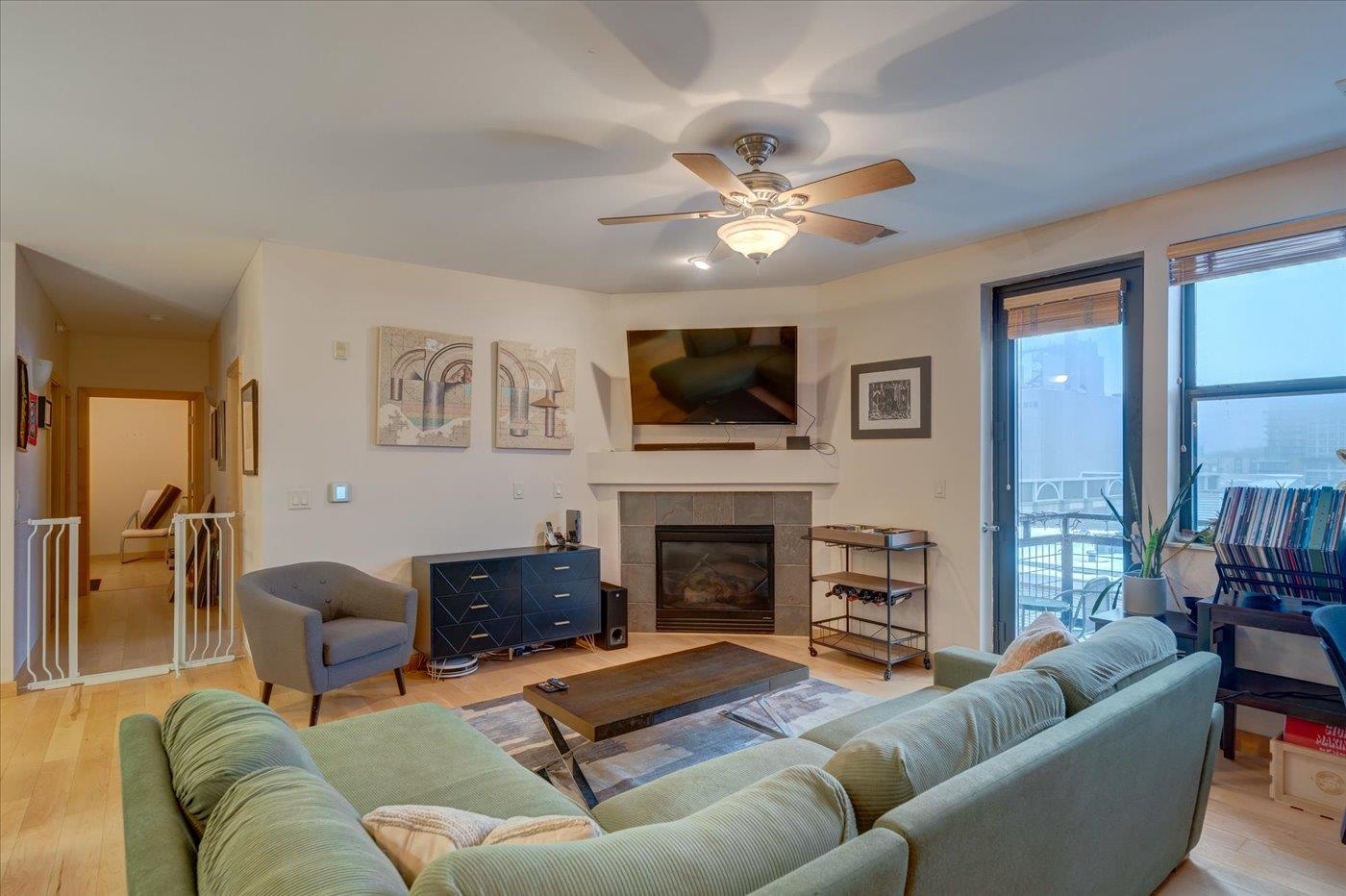 808 Williamson Street, Unit 406 Madison, WI 53703 - Photo 6 of 28