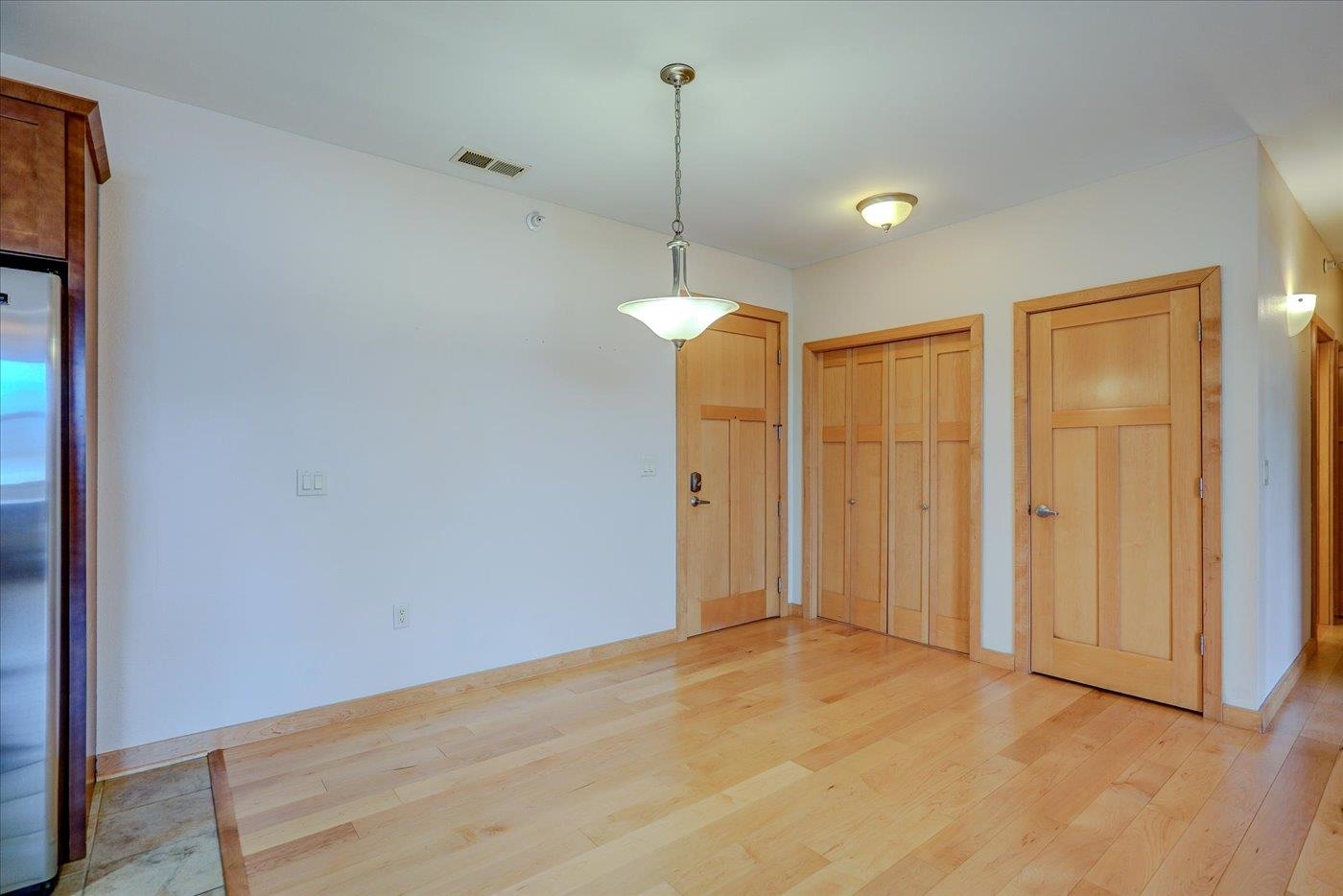 808 Williamson Street, Unit 406 Madison, WI 53703 - Photo 8 of 28