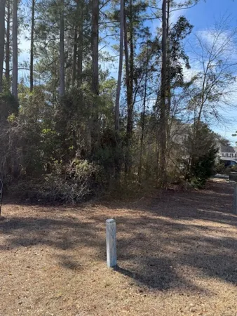 $70,000 | 2001 Spring Valley Court, Loris, SC 29569