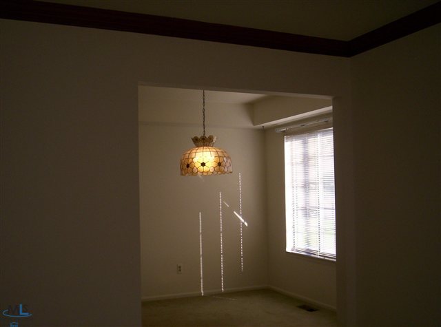 231 Meadow Ln Circle Rochester, MI 48307 - Photo 9 of 22 31116492-8.JPG