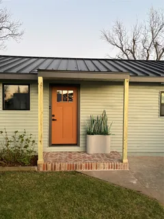 $639,999 | 611 Lakeshore Loop, Tow, TX 78672