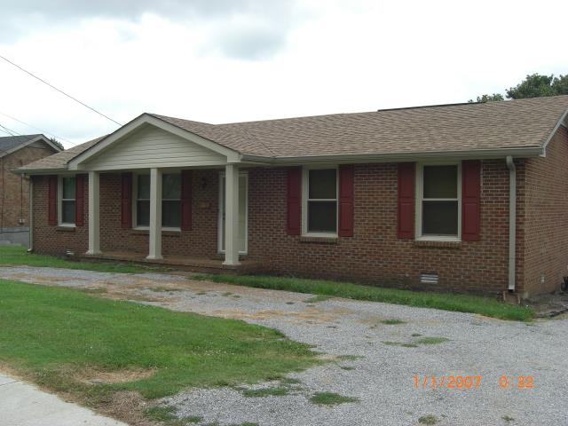 102 Grapevine Road Hendersonville, TN 37075 - Photo 2 of 14 Gallery Image 2