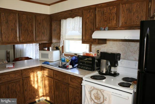 4952 Fairfield Road Fairfield, PA 17320 - Photo 11 of 19 Kitchen