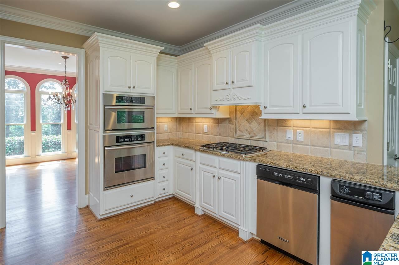 407 Woodward Road Trussville, AL 35173 - Photo 9 of 50