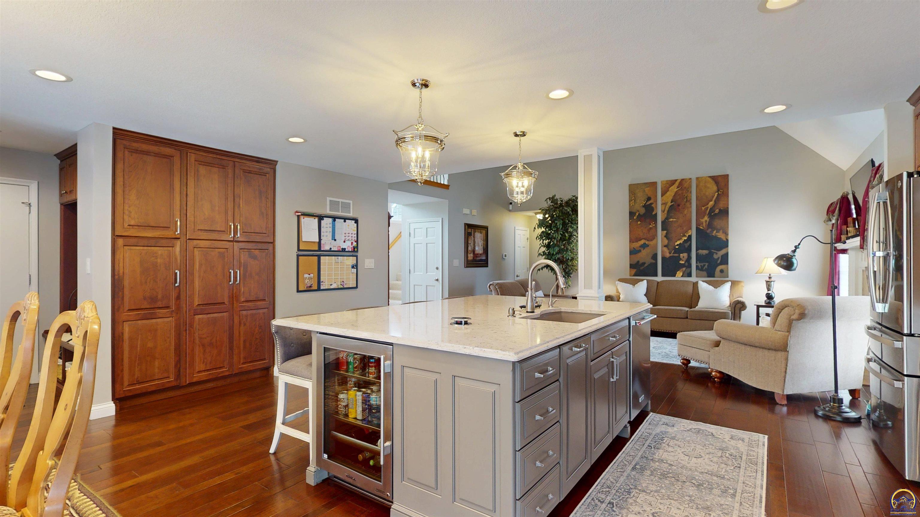 4111 Southwest Stone Avenue Topeka, KS 66610 - Photo 12 of 50