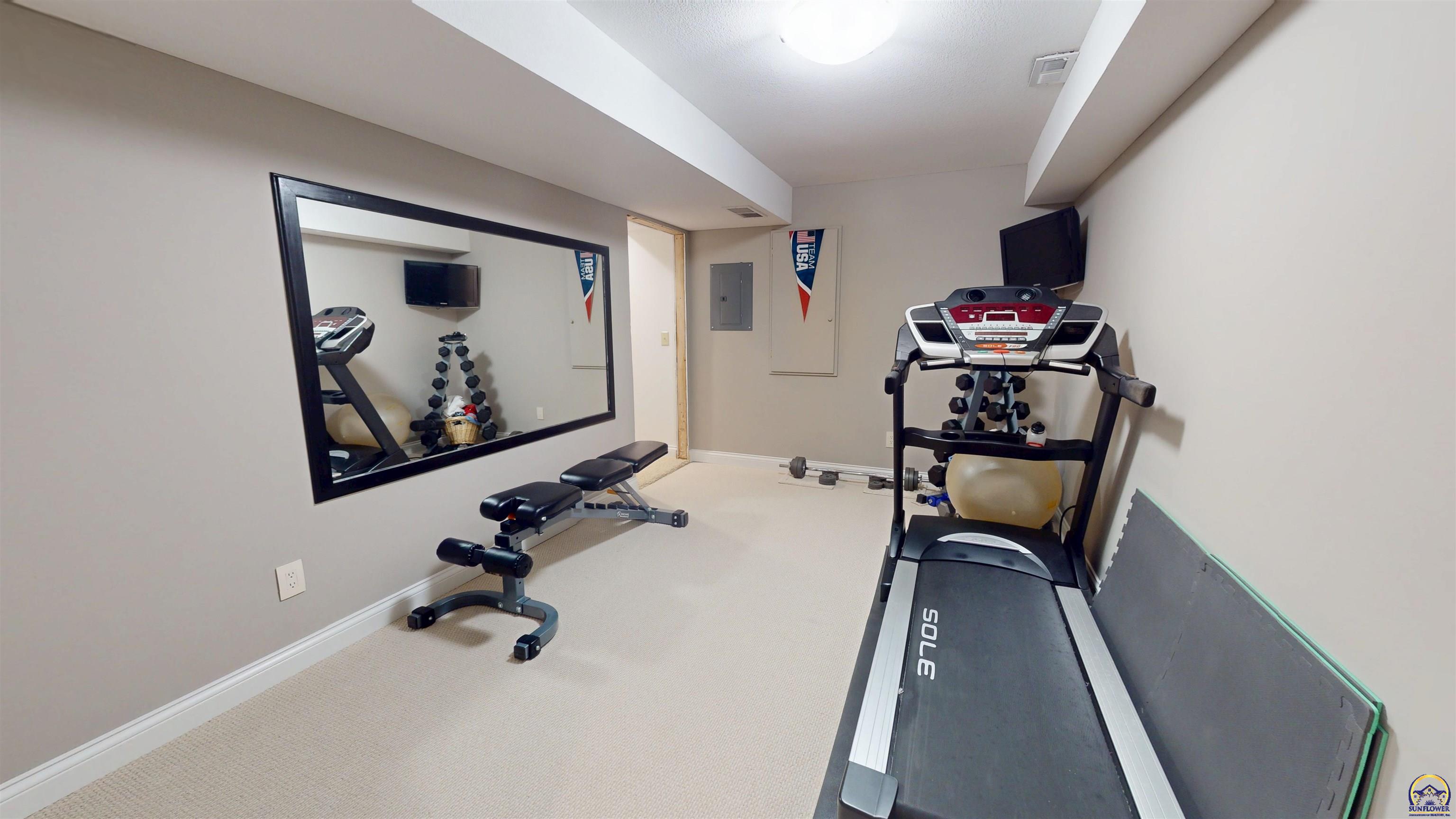 4111 Southwest Stone Avenue Topeka, KS 66610 - Photo 26 of 50