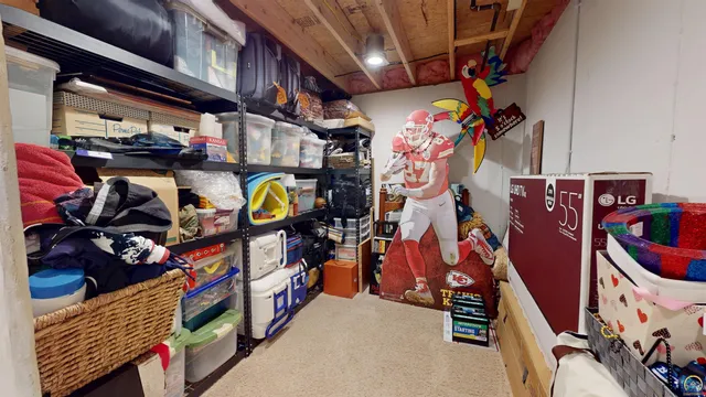 $465,000 | 4111 Southwest Stone Avenue, Topeka, KS 66610