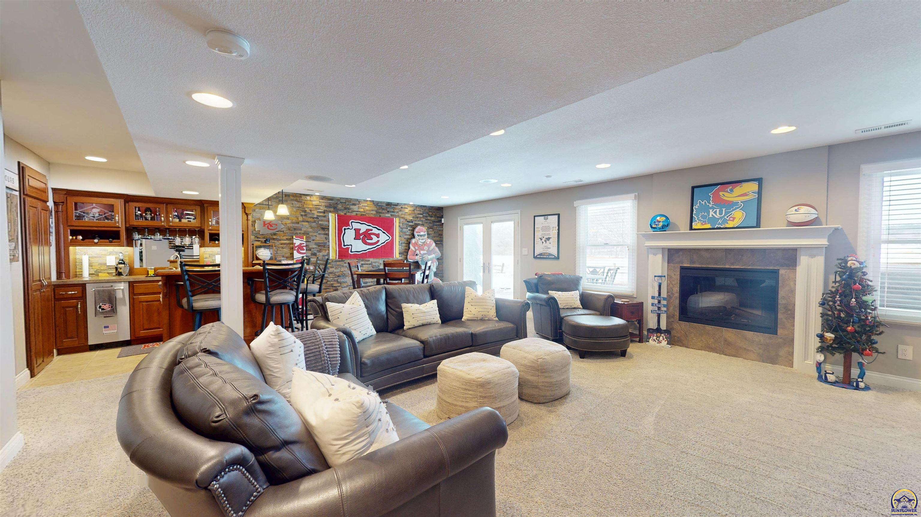 4111 Southwest Stone Avenue Topeka, KS 66610 - Photo 30 of 50