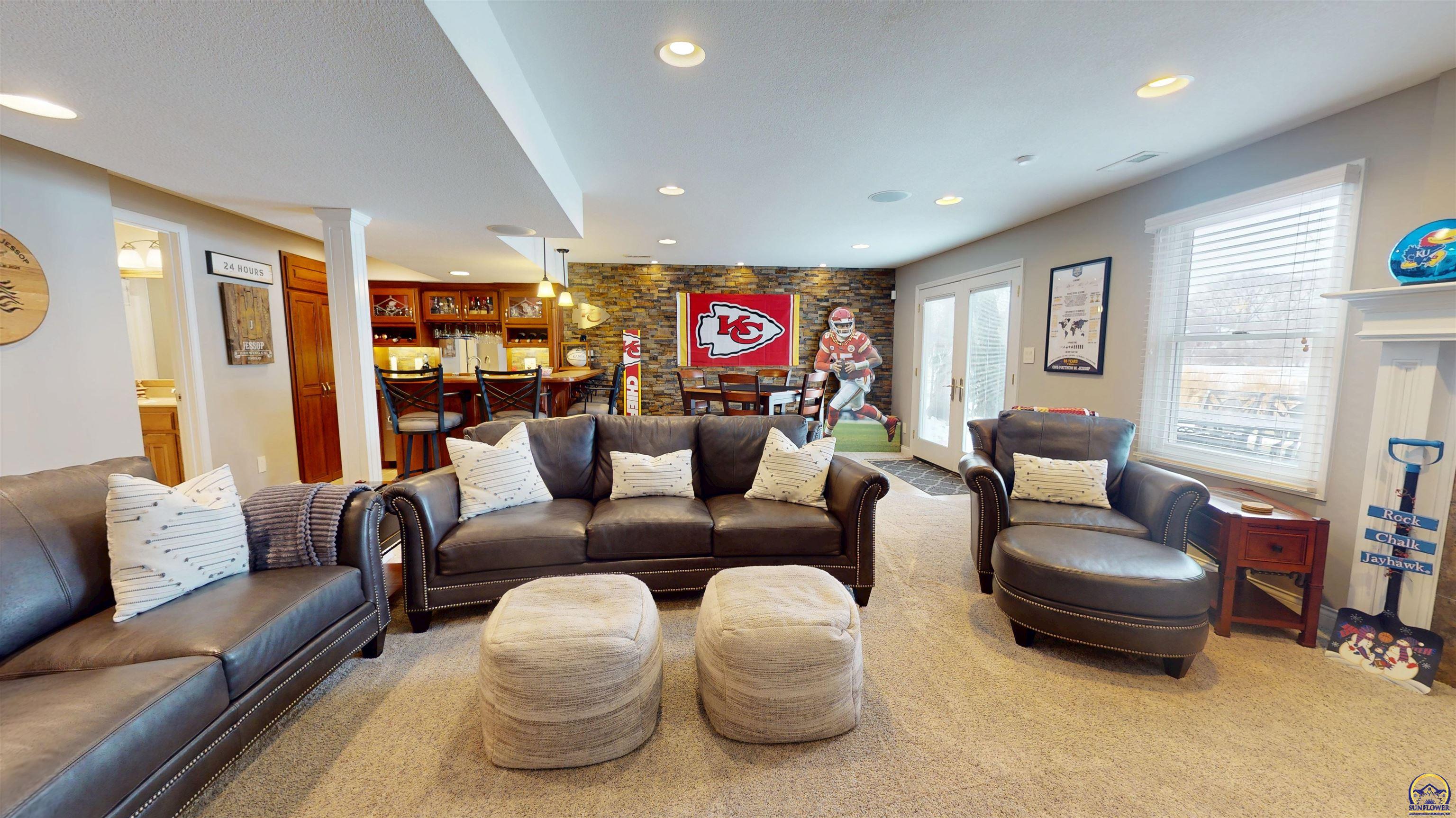 4111 Southwest Stone Avenue Topeka, KS 66610 - Photo 31 of 50