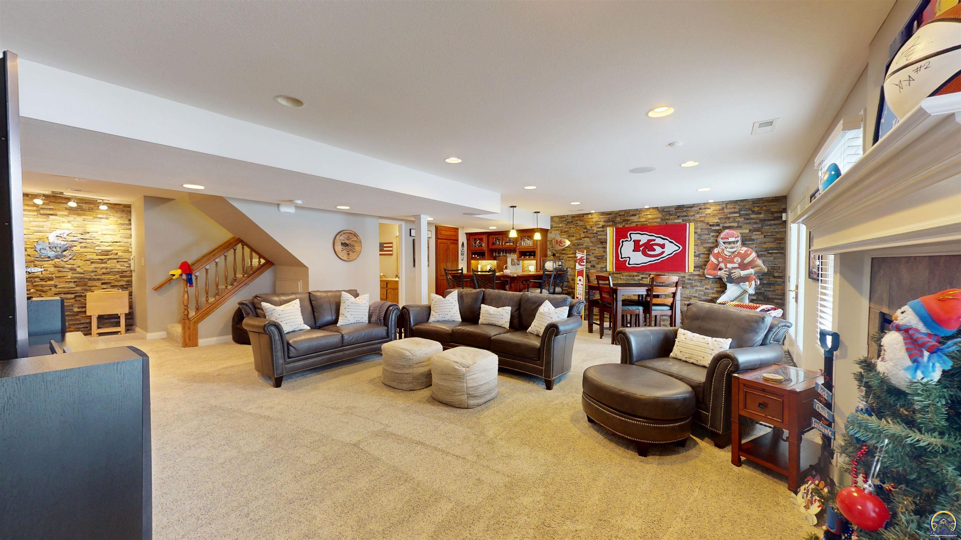 4111 Southwest Stone Avenue Topeka, KS 66610 - Photo 32 of 50