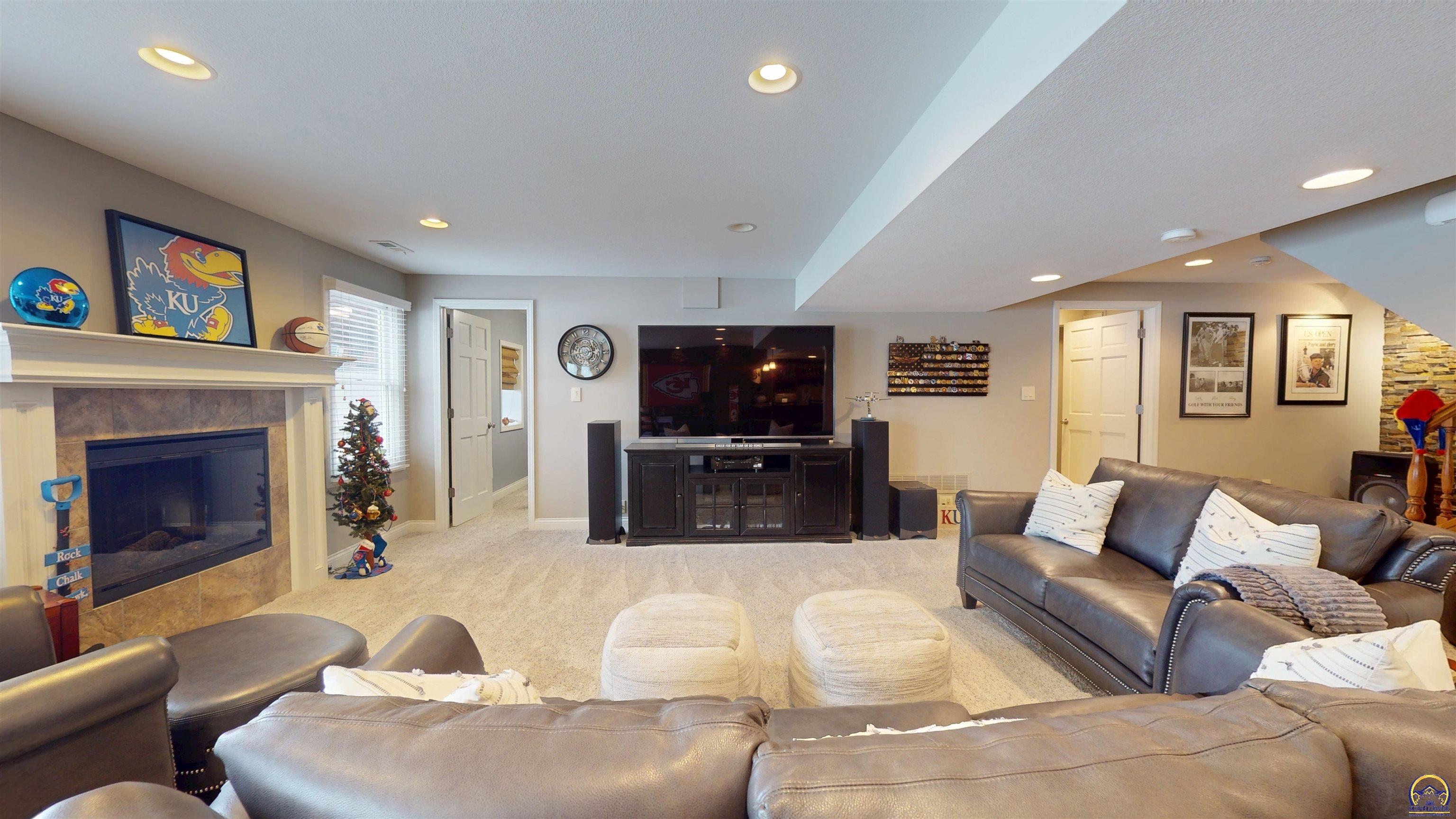 4111 Southwest Stone Avenue Topeka, KS 66610 - Photo 34 of 50