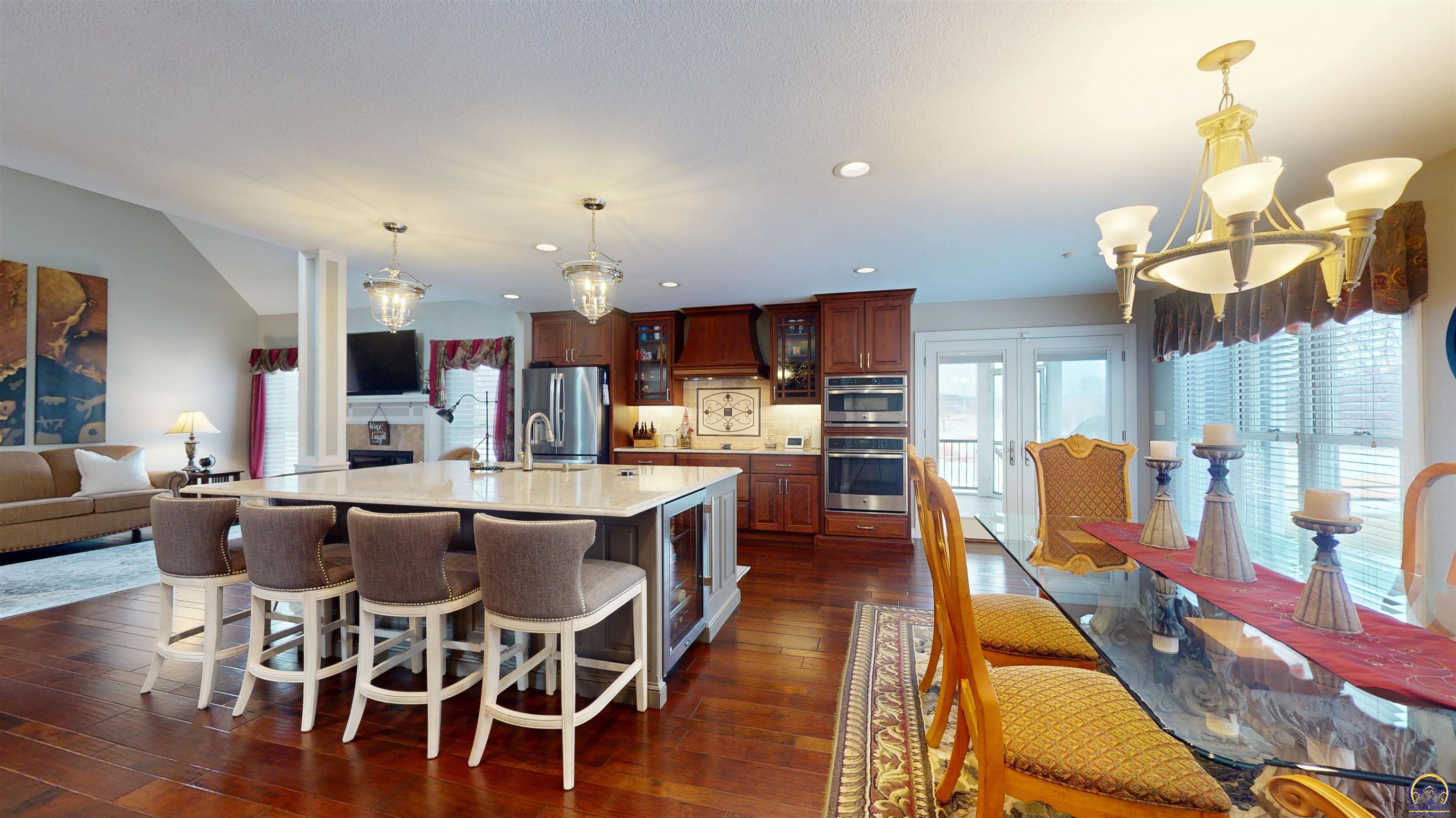 4111 Southwest Stone Avenue Topeka, KS 66610 - Photo 10 of 50