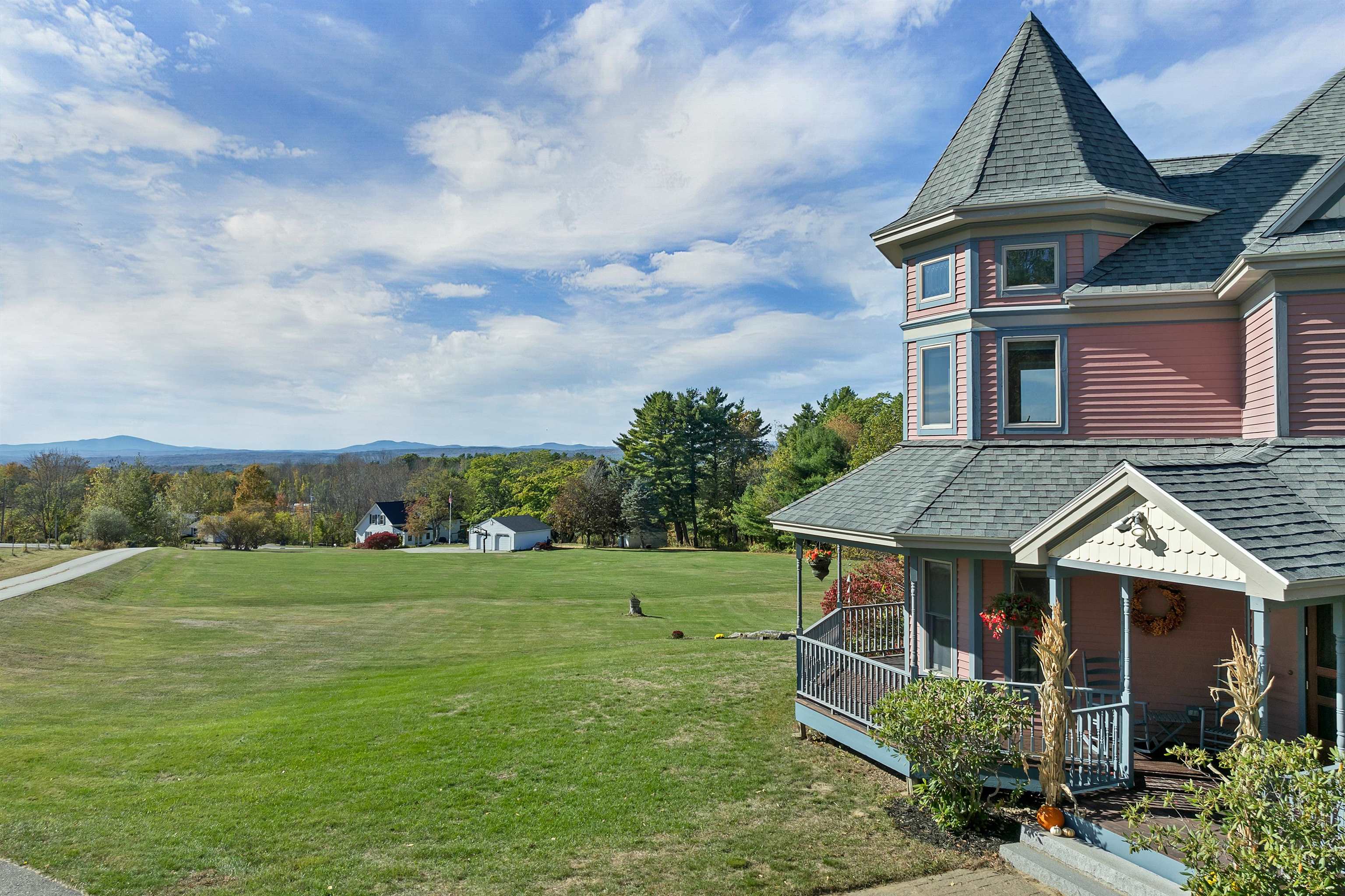 292 Liberty Hill Road Gilford, NH 03249 - Photo 3 of 60