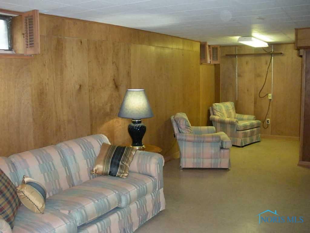 4323 Garrison Road Toledo, OH 43613 - Photo 16 of 18 Gallery Image 16