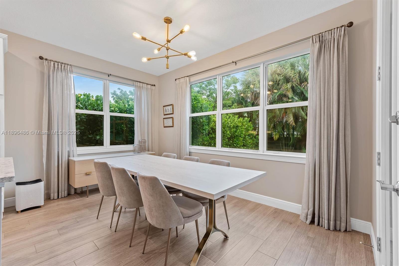 4434 Ficus Street Hollywood, FL 33021 - Photo 11 of 49 Gallery Image 11