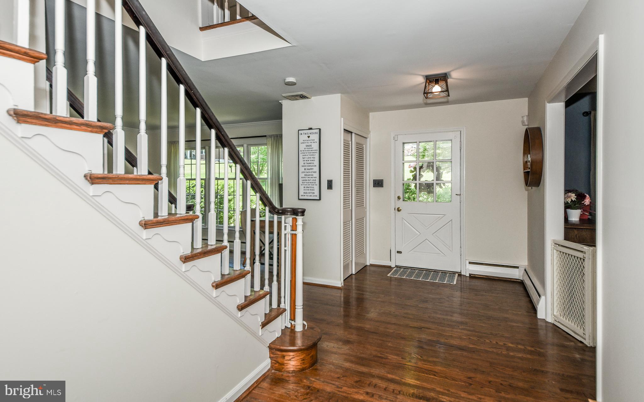 5 Arrowhead Trail Media, PA 19063 - Photo 5 of 42 foyer