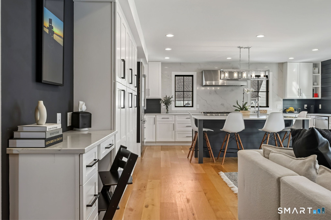 187 Catherine Terrace Fairfield, CT 06824 - Photo 12 of 40