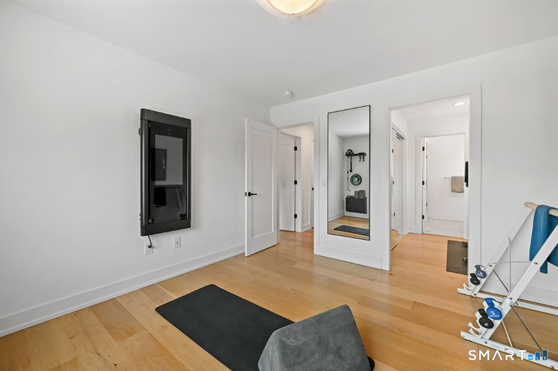 187 Catherine Terrace Fairfield, CT 06824 - Photo 32 of 40