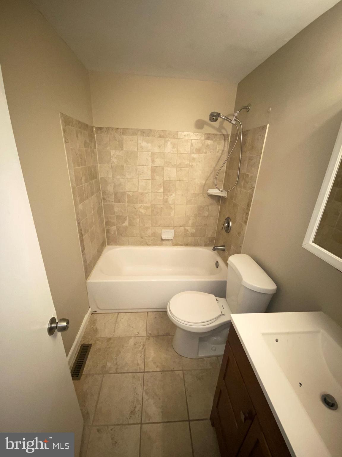 161 Dunlap Road Pasadena, MD 21122 - Photo 7 of 10 Gallery Image 7