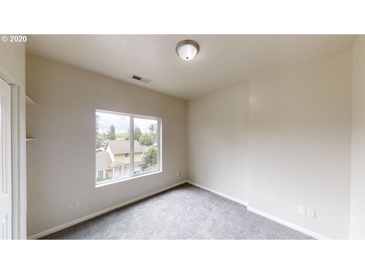 340 Kalapuya Way Cottage Grove, OR 97424 - Photo 13 of 20 a open area with window and hallway