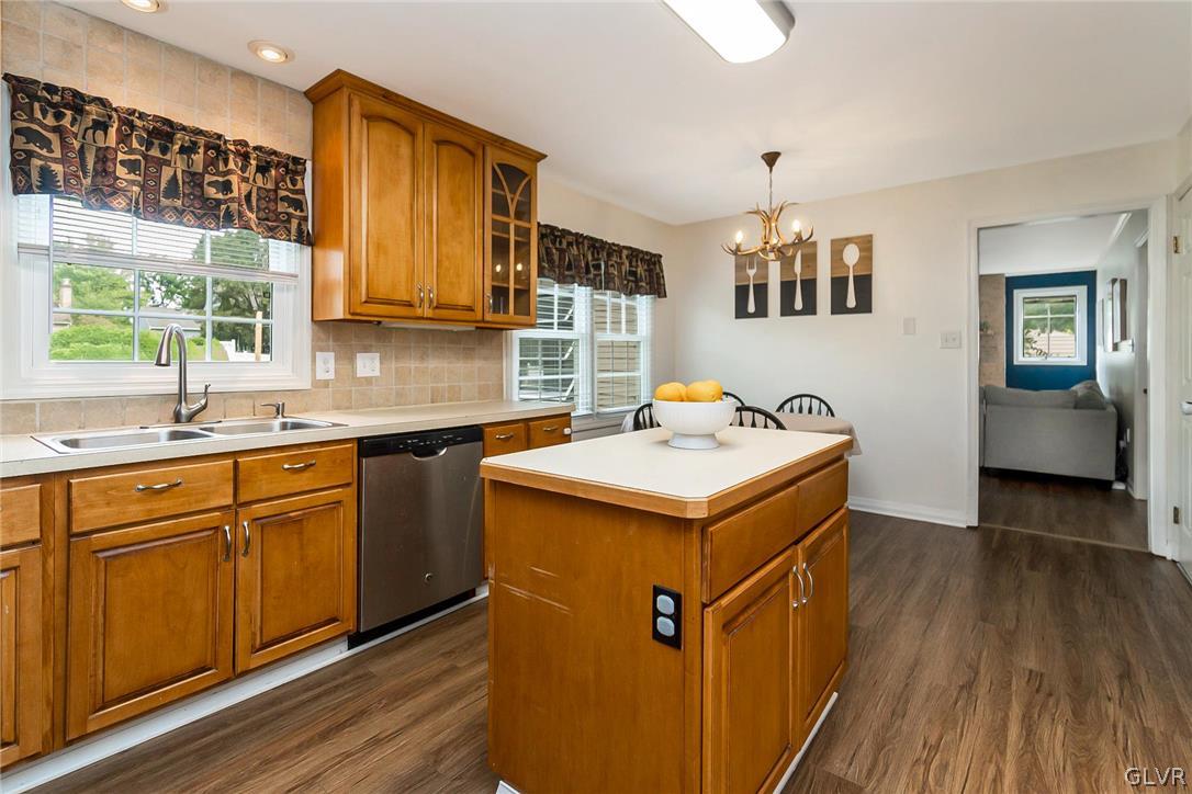 808 Blair Road Bethlehem, PA 18017 - Photo 11 of 45 Gallery Image 11