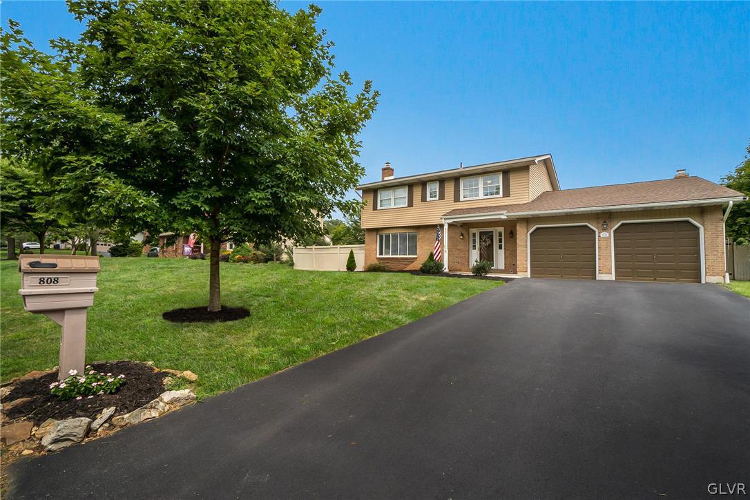808 Blair Road Bethlehem, PA 18017 - Photo 3 of 45 Gallery Image 3