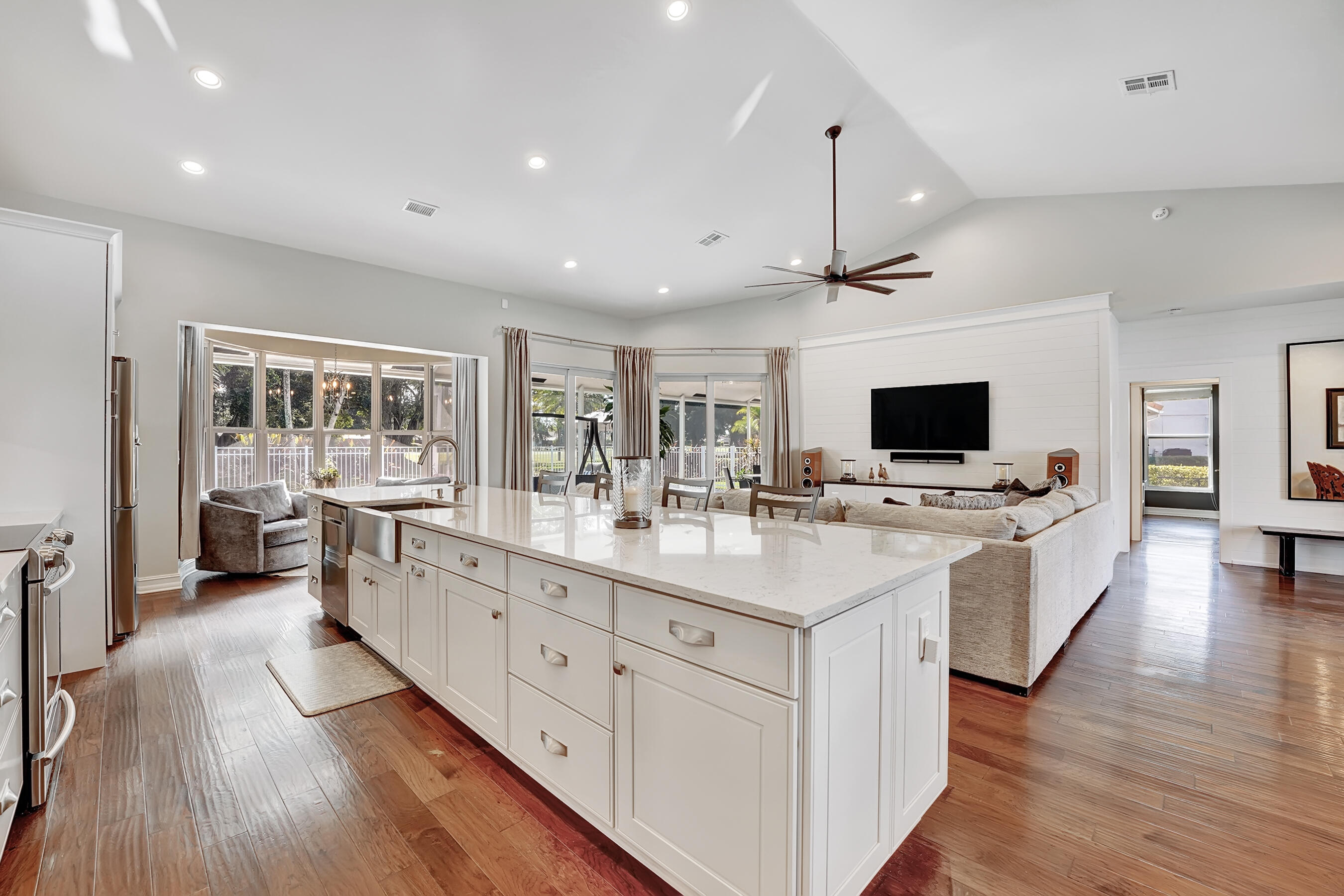 10349 Camelback Lane Boca Raton, FL 33498 - Photo 12 of 43 DSC04835